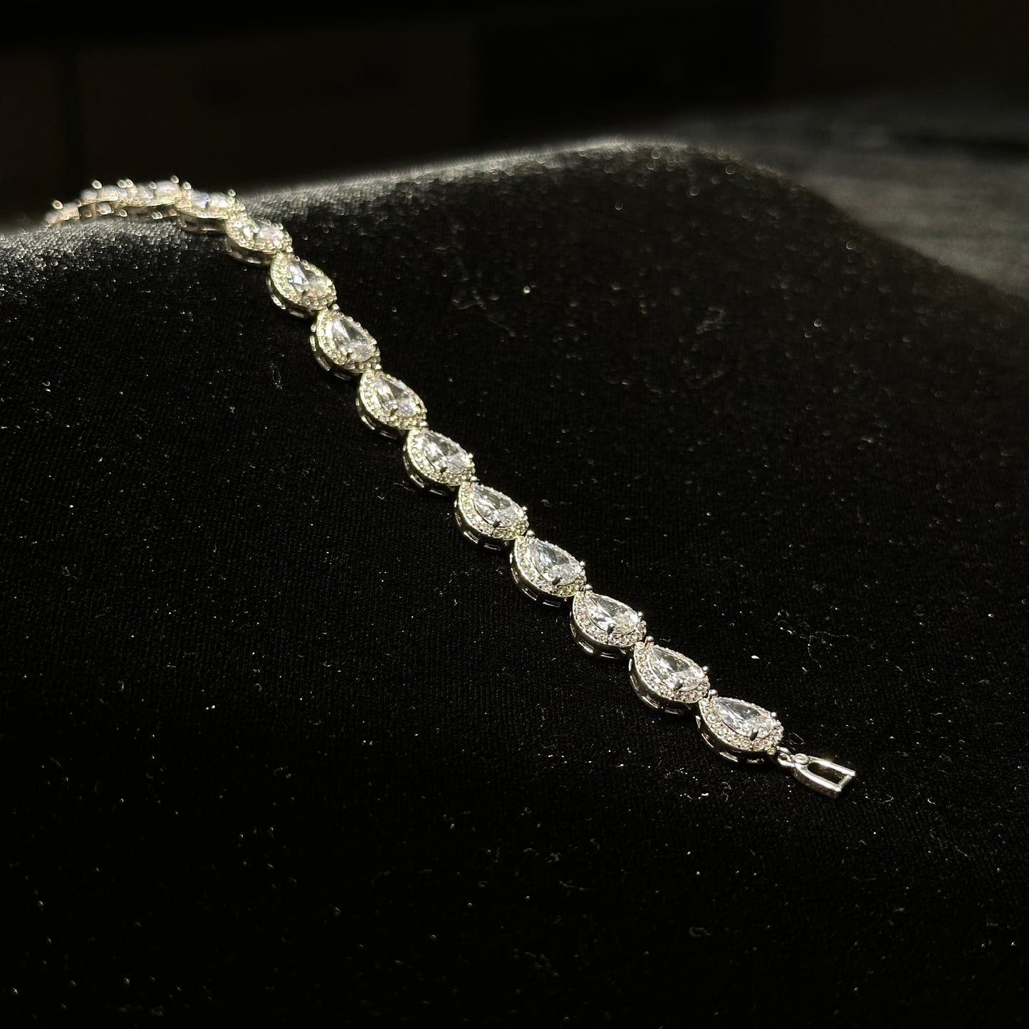 TEARDROP BRACELET - ICED OUT