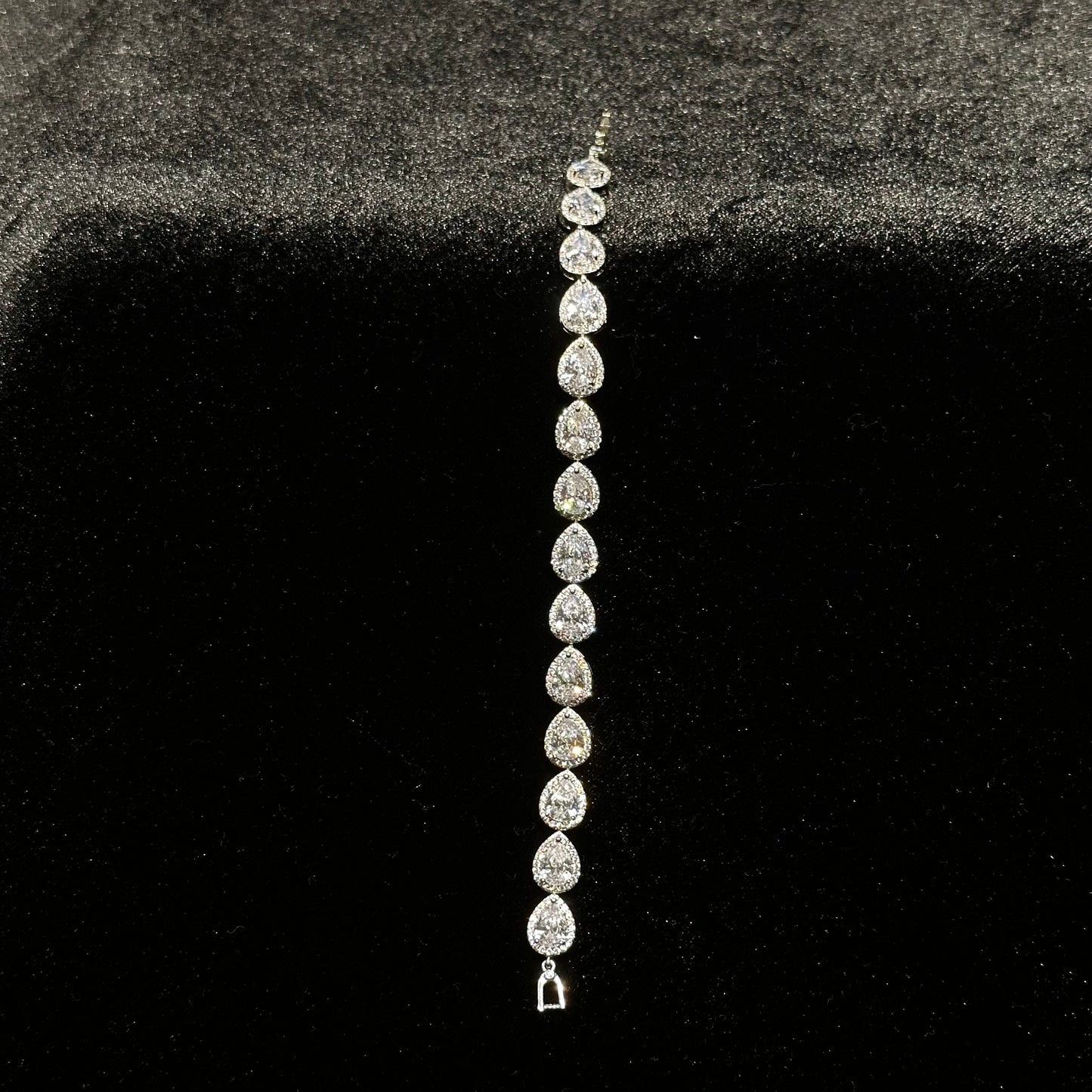 TEARDROP BRACELET - ICED OUT