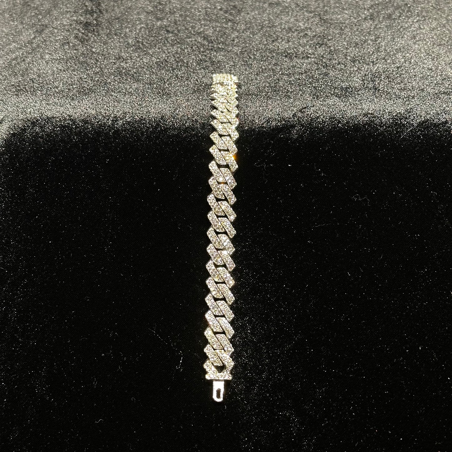CUBAN BRACELET - ICED OUT